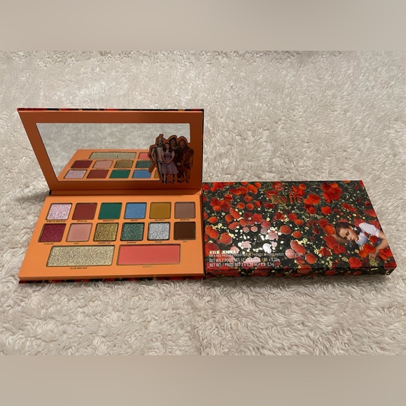 New! Kylie Cosmetics Wizard Of Oz Eye and Face Pressed Powder Palette - Picture 2 of 8